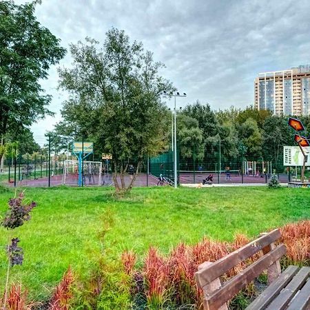 Modern Apartment Near Park Киев Экстерьер фото