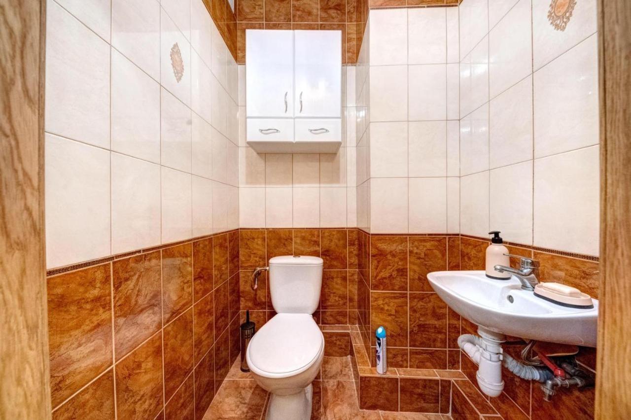 Modern Apartment Near Park Киев Экстерьер фото